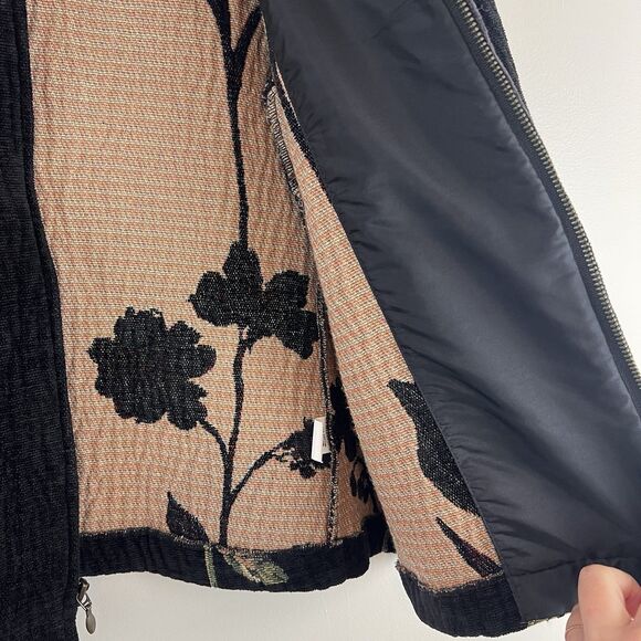 Vintage CAbi Tapestry Jacket Made in USA - Picture 5 of 8